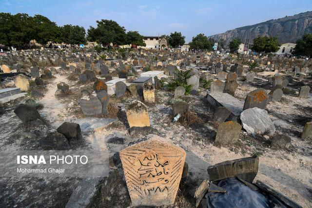 از قبرهای 1400 ساله تا یک روزه در نخستین قبرستان مسلمانان ایران